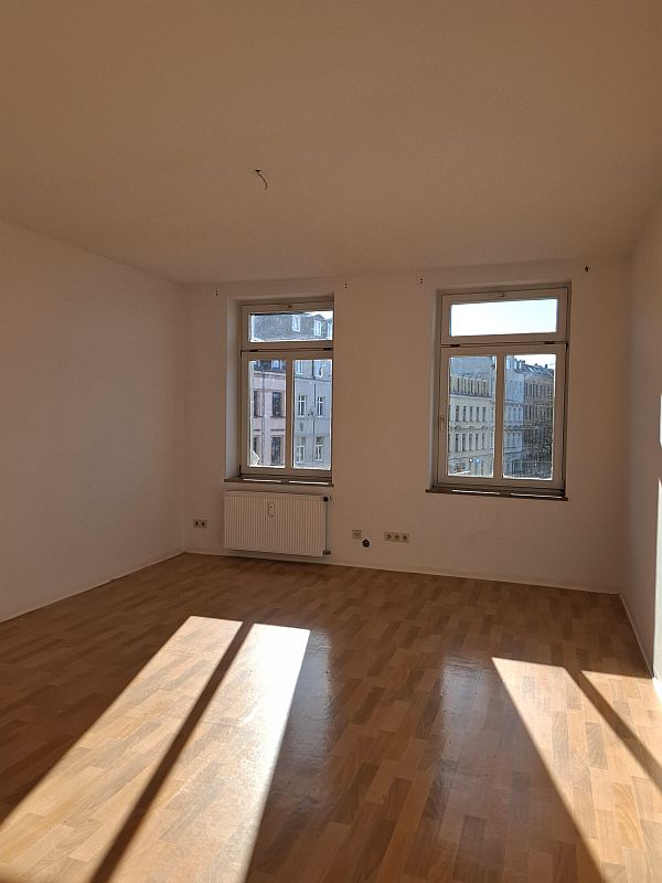 Große 3-Zimmerwohnung im Herzen von Zwickau - Bild 2